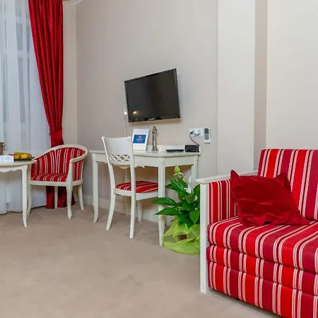 Resovia Residence 3*