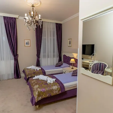 Hotel Resovia Residence Hotel***