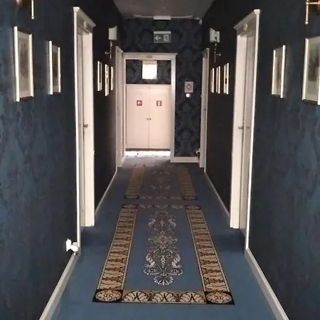 Resovia Residence Hotel*** 酒店