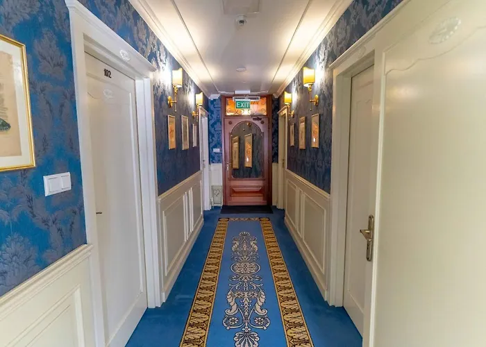 فندق Resovia Residence Hotel*** 3*