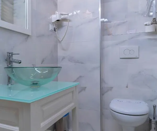 فندق Resovia Residence Hotel***