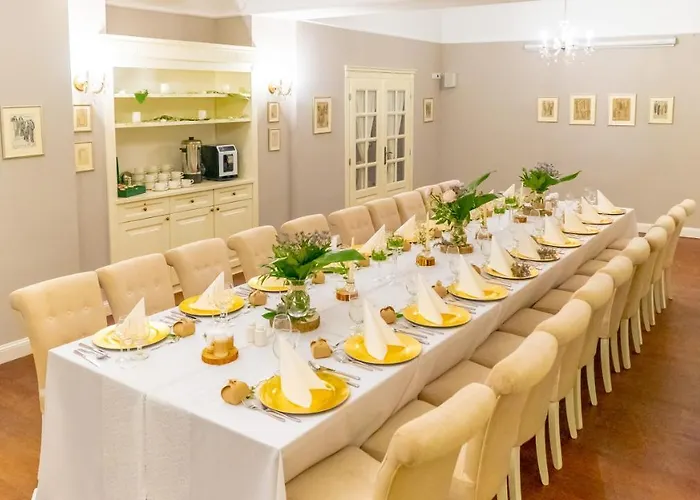 Resovia Residence Hotel*** فندق