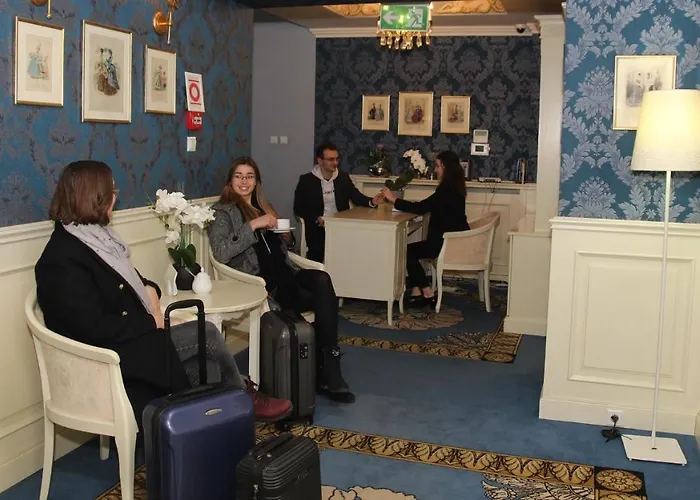 فندق Resovia Residence Hotel***