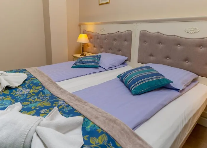 فندق Resovia Residence Hotel*** 3*