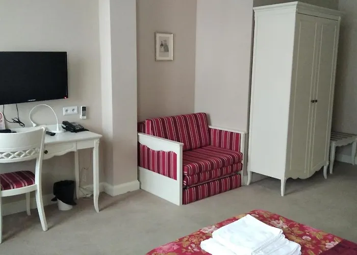 فندق Resovia Residence Hotel*** رشيشوف