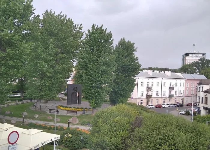 فندق Resovia Residence Hotel*** رشيشوف